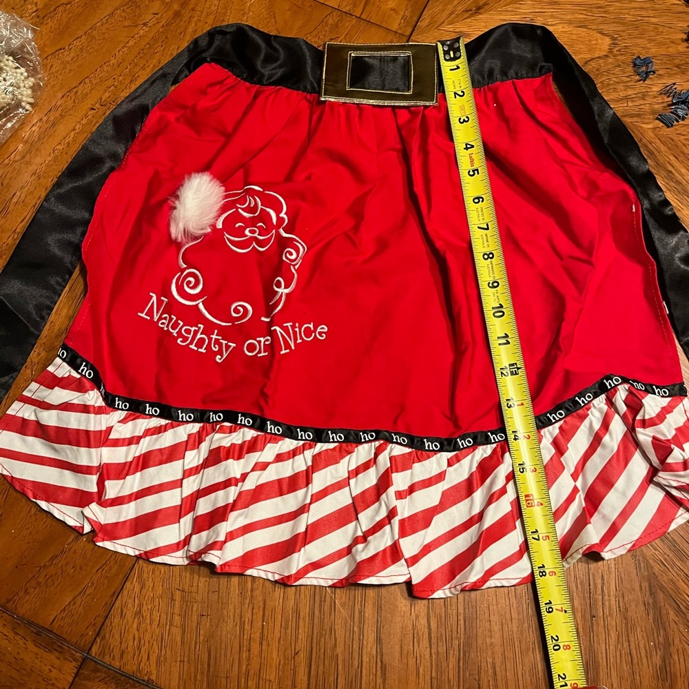 Naughty or Nice apron